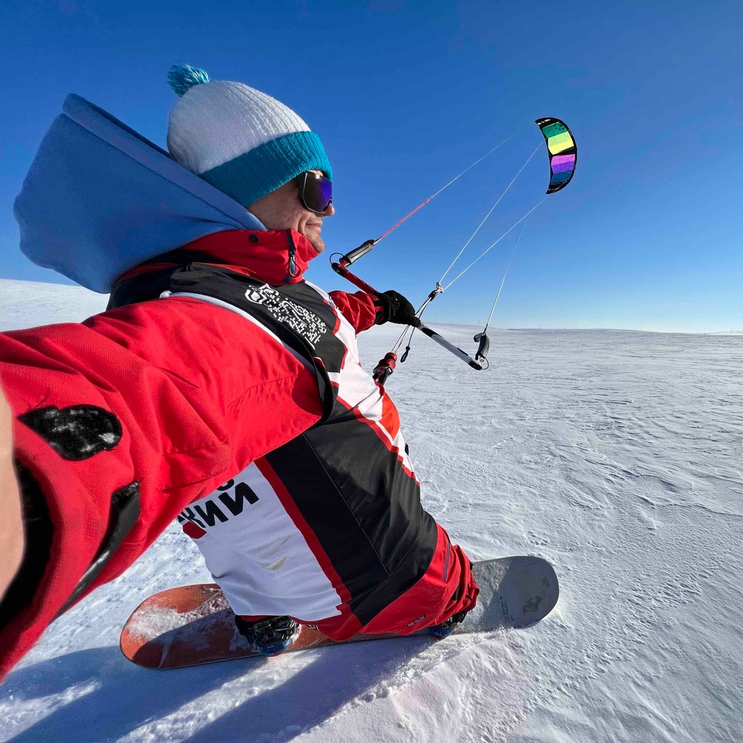 сноукайтинг в тундре